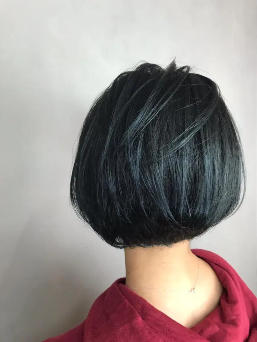 ショート カラー ショートボブ ブリーチ ブルーカラー エドルカラー ブリーチなしカラー BROCANTE立川 karasawa.nのヘアスタイル