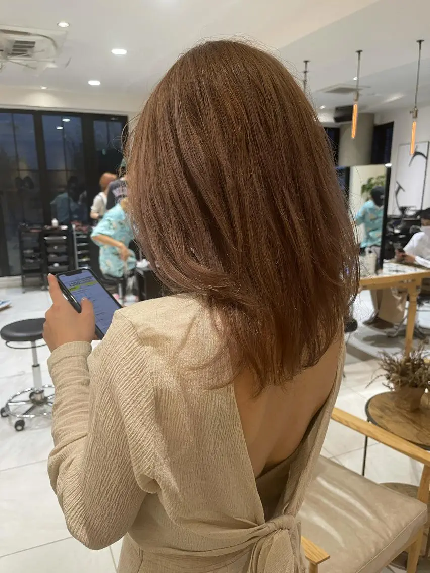 セミロング カラー ベージュカラー 透明感/レイヤー スタイル🤎mamiのヘアスタイル
