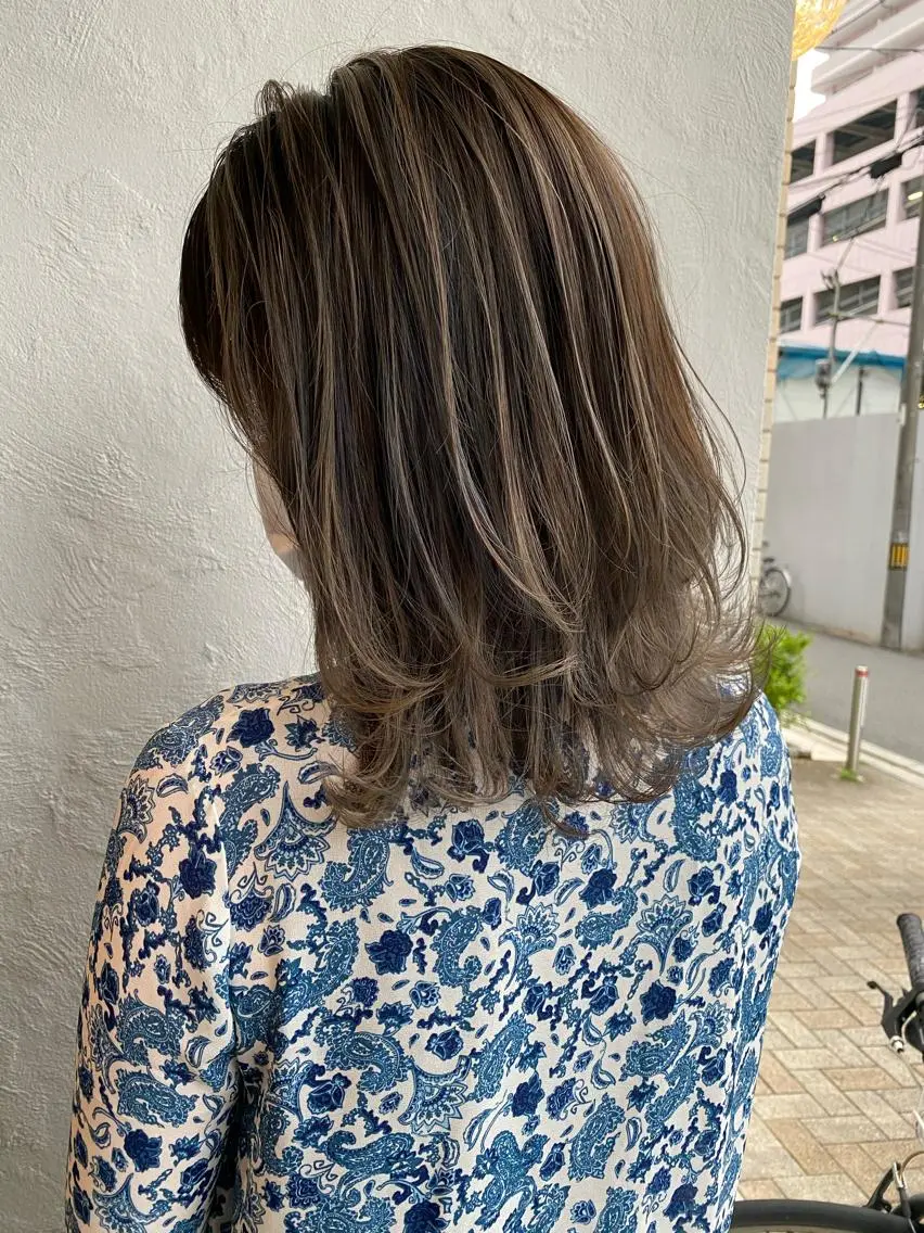 ミディアム カット ヘアカラー トップスタイリスト/ アユミのヘアスタイル