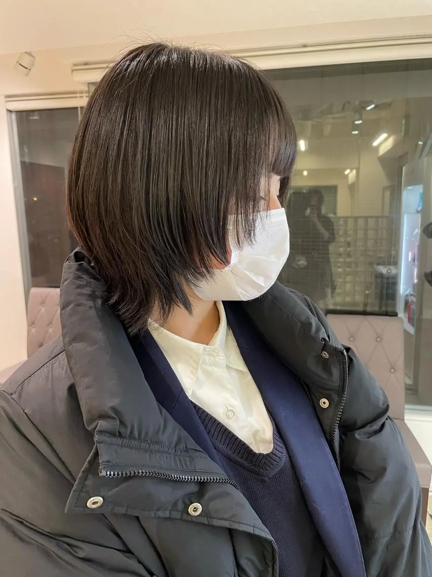 ミディアム 渡部凌我 小顔ウルフ ハイトーンカラーのヘアスタイル