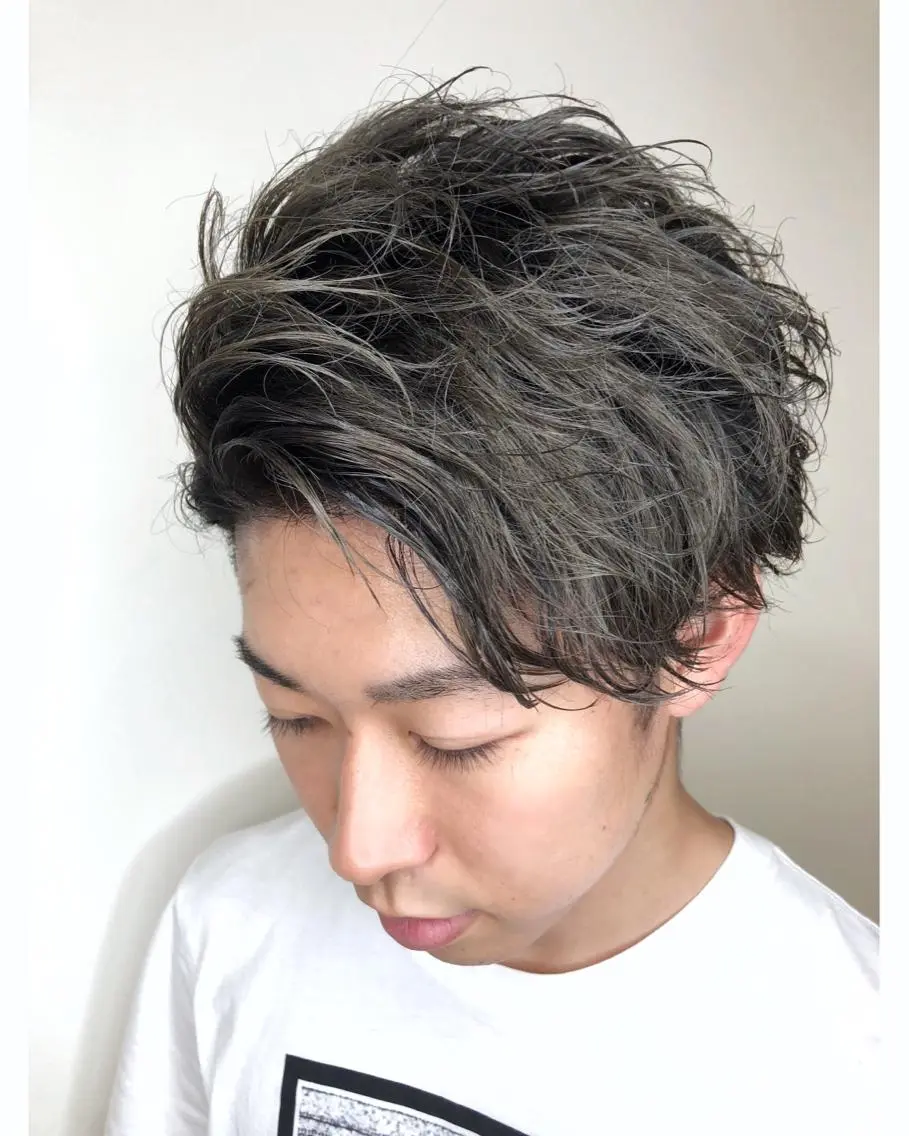 カラー メンズ グラデーションカラー カット ヘアカラー トリートメント メンズヘア特化 崎田 成人のヘアスタイル