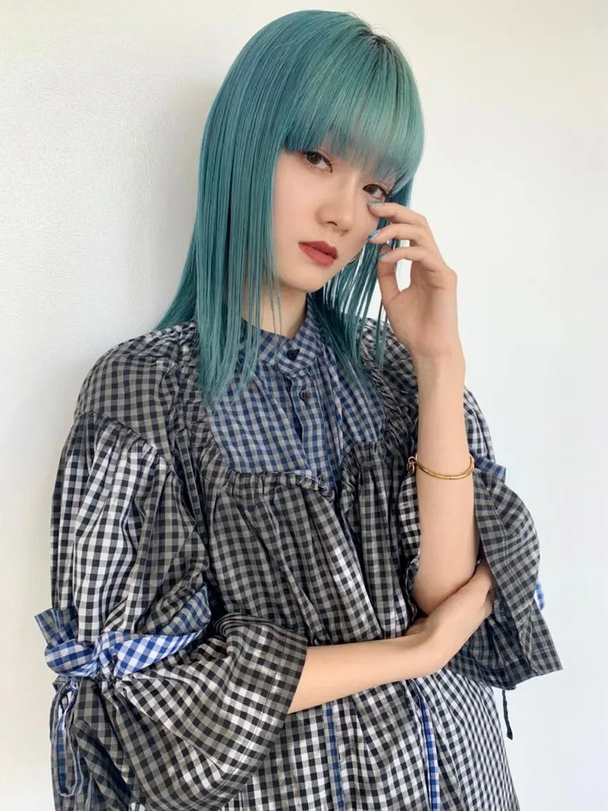 ミディアム カラー ヘアカラー トリートメント 透明感カラー× レイヤーカット✨高梨のヘアスタイル