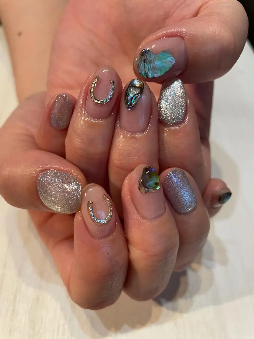 ネイル マグネットネイル spell nailのネイルデザイン