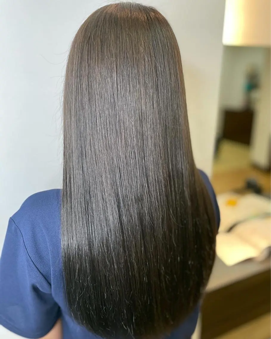 ロング カラー グレージュ カーキグレージュ カット ヘアカラー トリートメント IORI #韓国ヘア#髪質改善のヘアスタイル