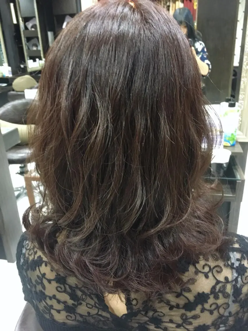 セミロング カラー someya 🥀のヘアスタイル