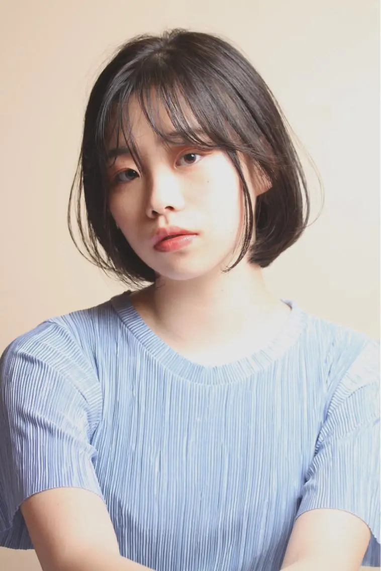 ショート カラー FAVOR Emiのヘアスタイル