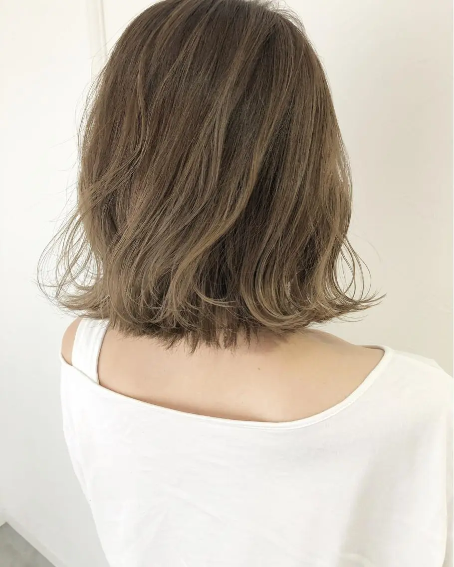 ショート カラー ヘアアレンジ ネイル マツエク・マツパ アディクシーカラー ブリーチ 透明感カラー エドルカラー ハイライトカラー 夜23時まで予約🉑 reverieあきらのヘアスタイル