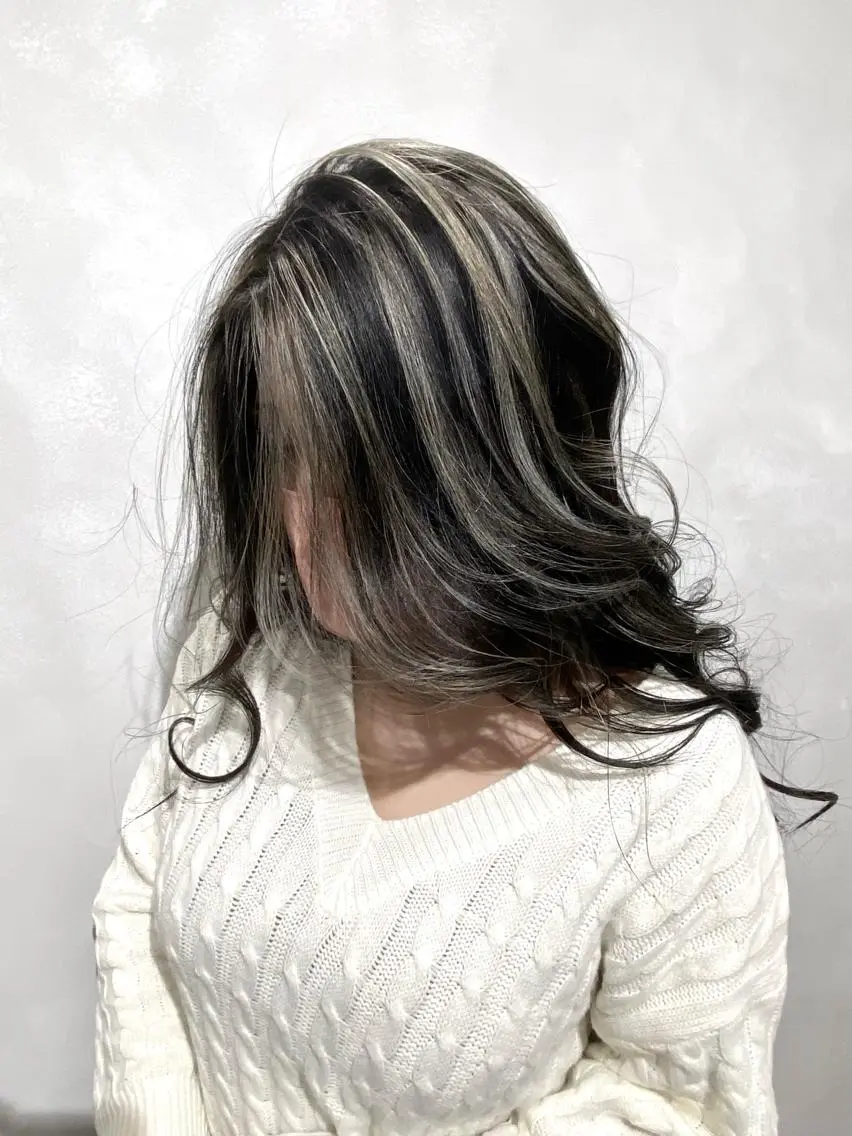 ロング カラー パーマ ヘアアレンジ メンズ キッズ ネイル マツエク・マツパ アイブロウ カット ヘアカラー トリートメント 🌟代表 Yuito🌟のヘアスタイル