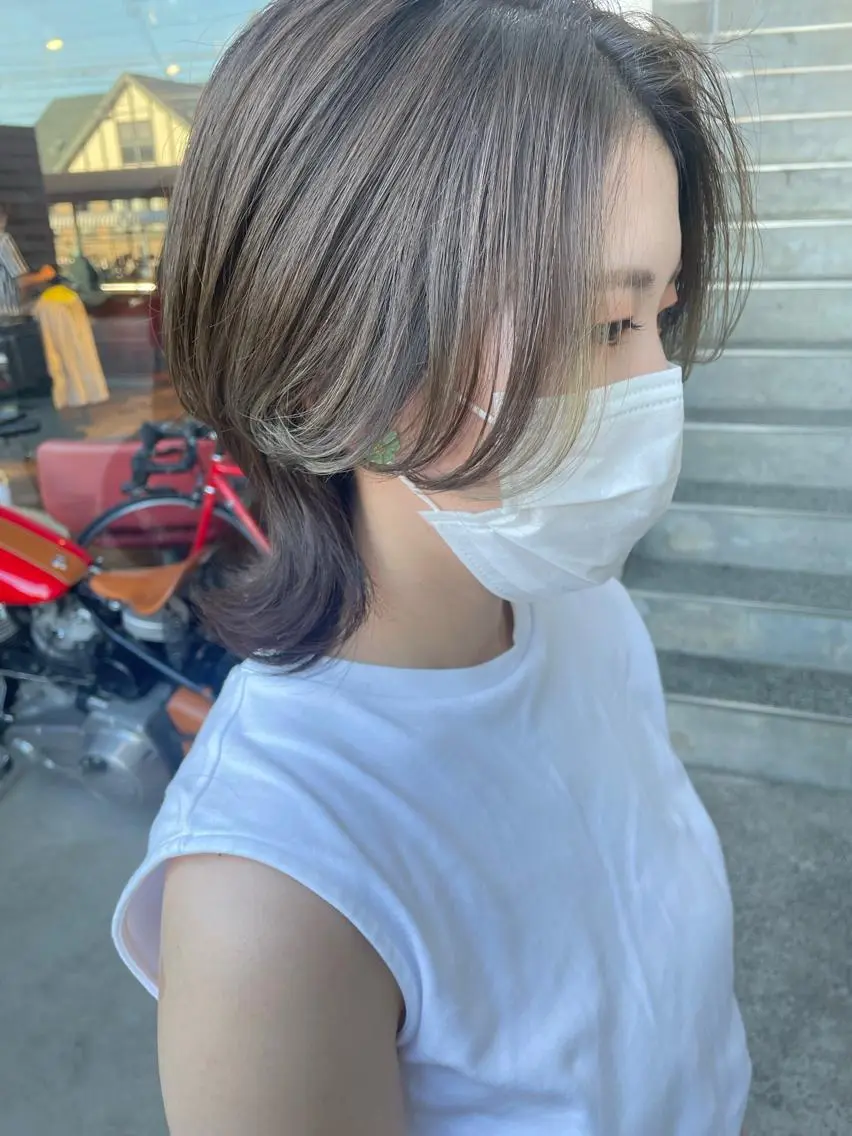 ミディアム カラー 日高 香織のヘアスタイル