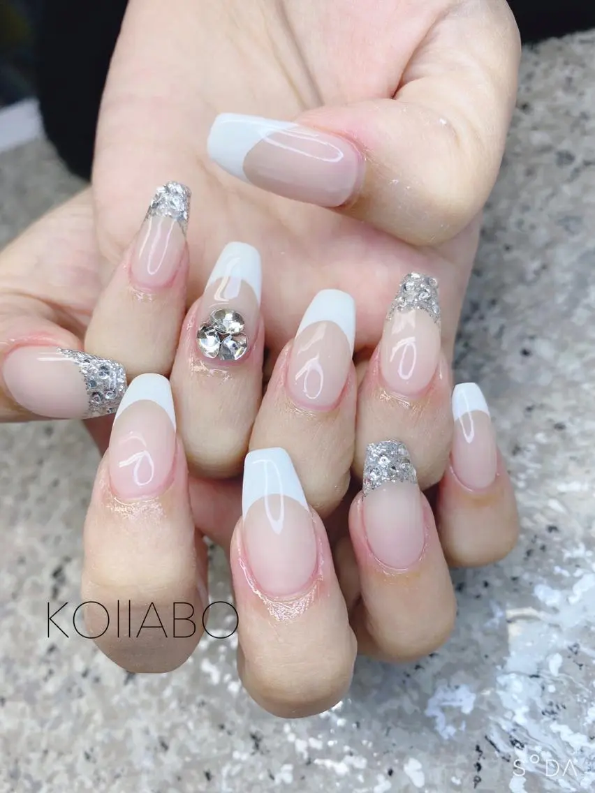 ネイル KOLLABO nailのネイルデザイン