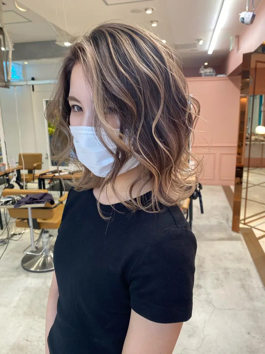 セミロング カラー バレイヤージュ ブリーチ ケアブリーチ ダブルカラー ハイライトカラー welring hair salonのヘアスタイル