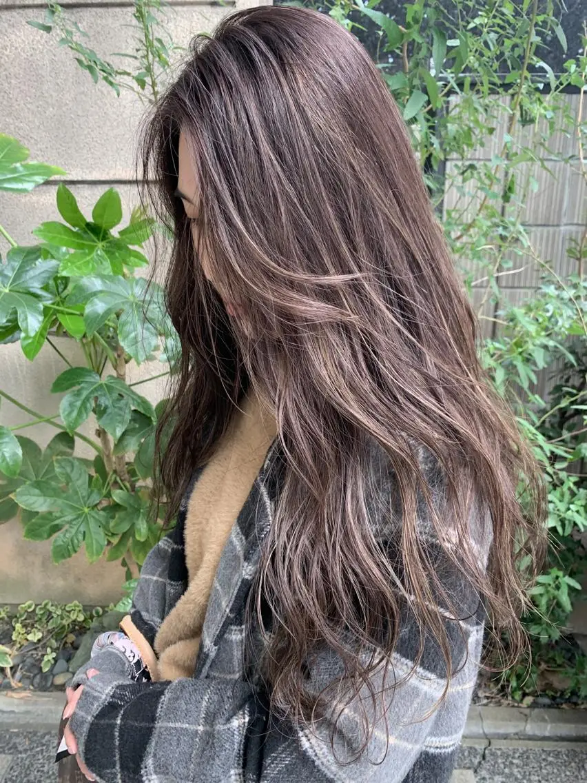 ロング カラー レイヤーカット 西村あきやのヘアスタイル