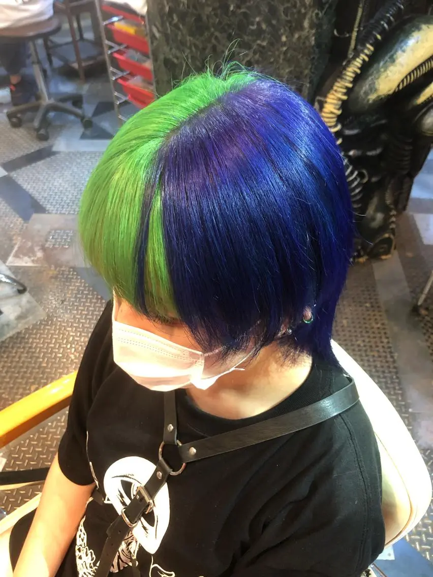 ミディアム KOYA ｺﾔのヘアスタイル