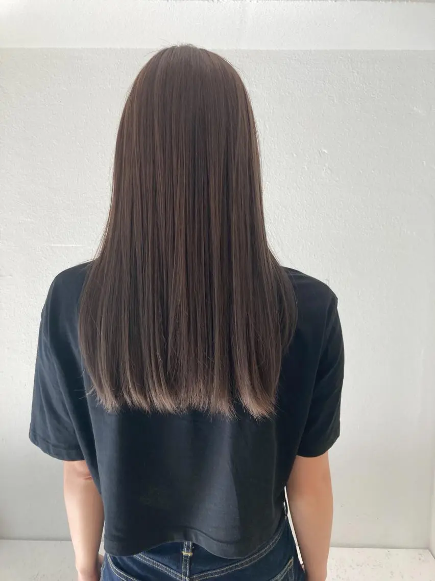 ロング カラー 透明感カラー カット ヘアカラー お洒落ベージュ🤎 代官山shibukiのヘアスタイル