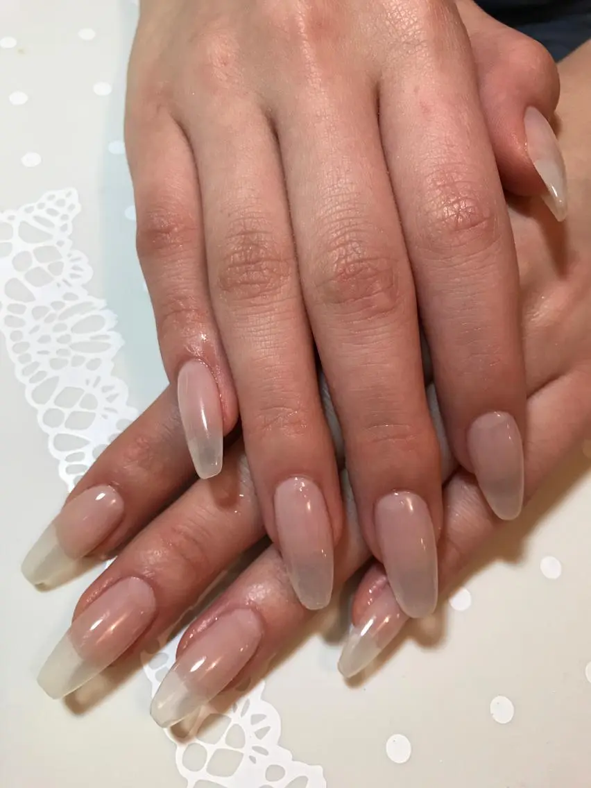 ネイル 長さ出し ジェルネイル シンプルネイル atelier chic+のネイルデザイン