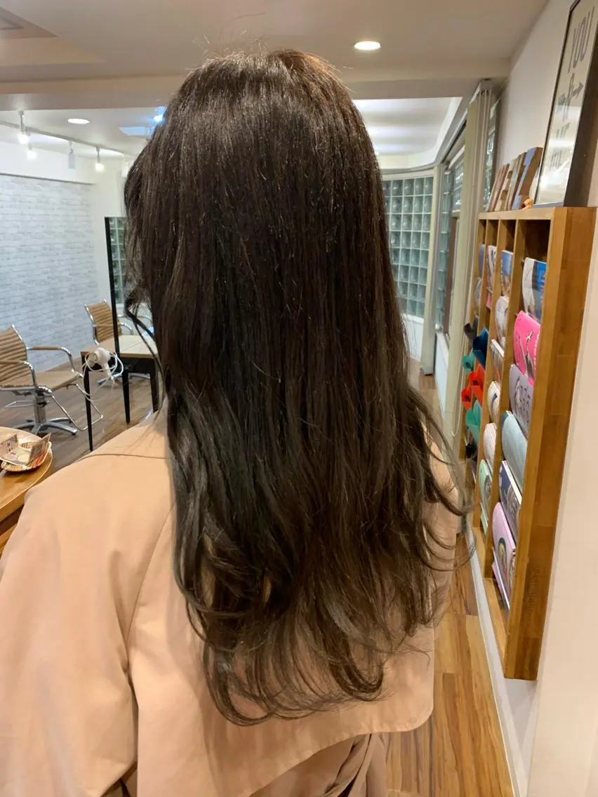 セミロング ヘアカラー トリートメント 小島 颯太のヘアスタイル