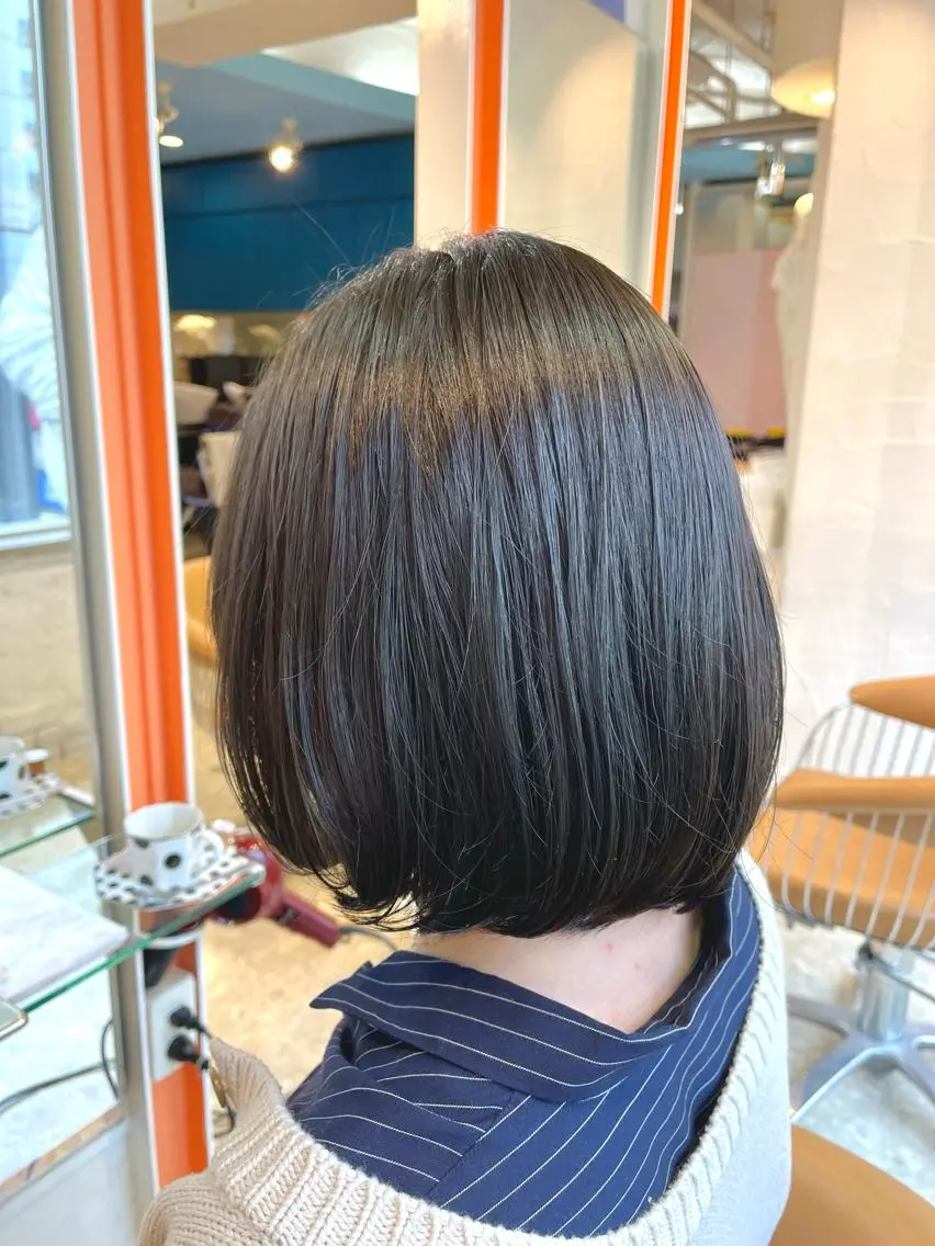 ミディアム カラー アッシュ ヘアカラー うしだ かおるのヘアスタイル
