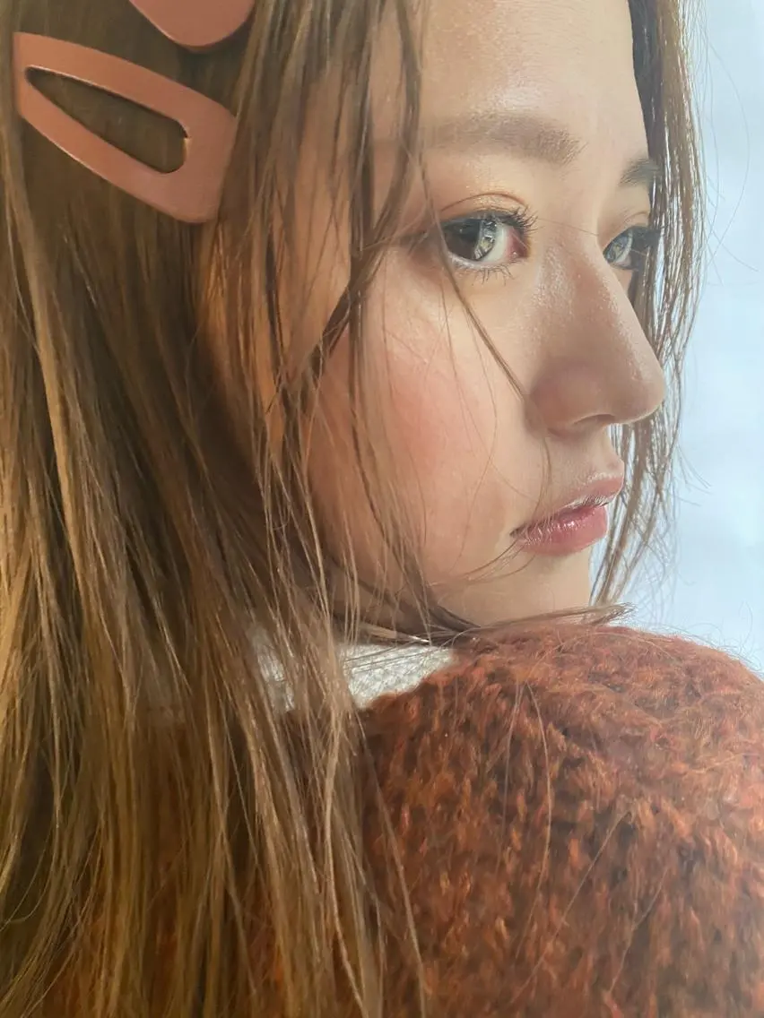 ロング 鷺谷 玲奈のヘアスタイル