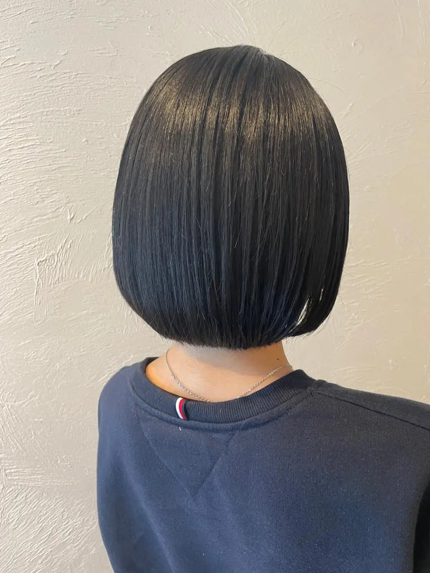 ショート ボブ 赤み消しカラー/透 明感カラー/有吉優香のヘアスタイル