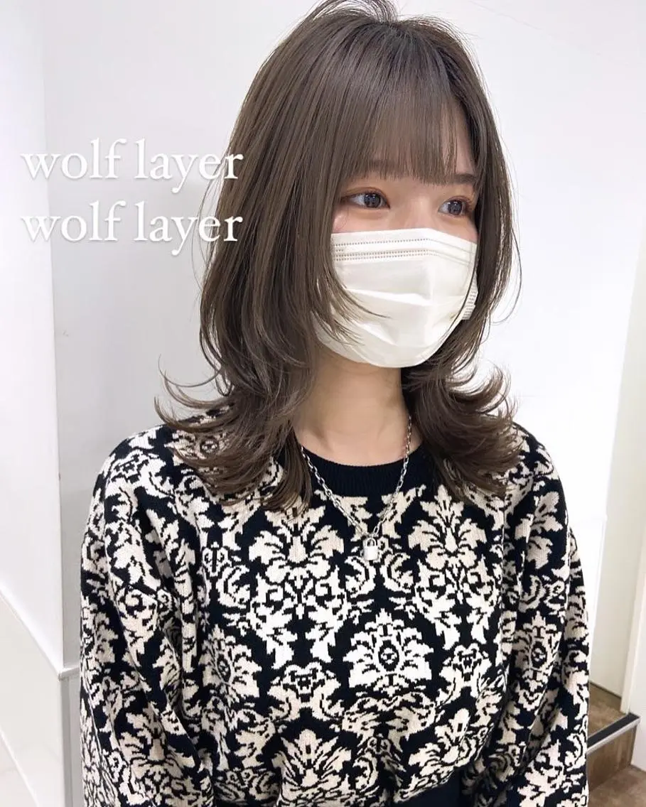 ロング カラー ウルフカット Amelie yunのヘアスタイル