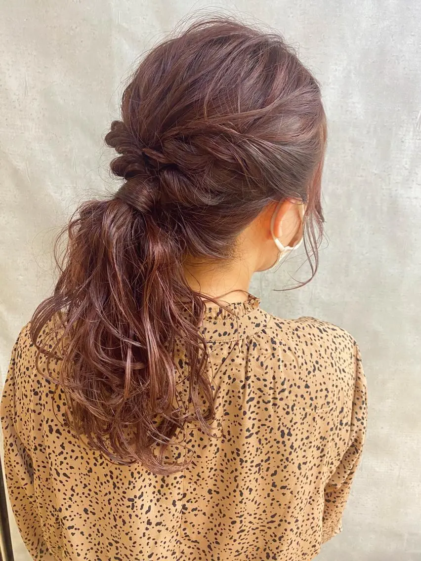 セミロング ヘアアレンジ ヘアカラー 派手髪デザインカラー ヒロカのヘアスタイル