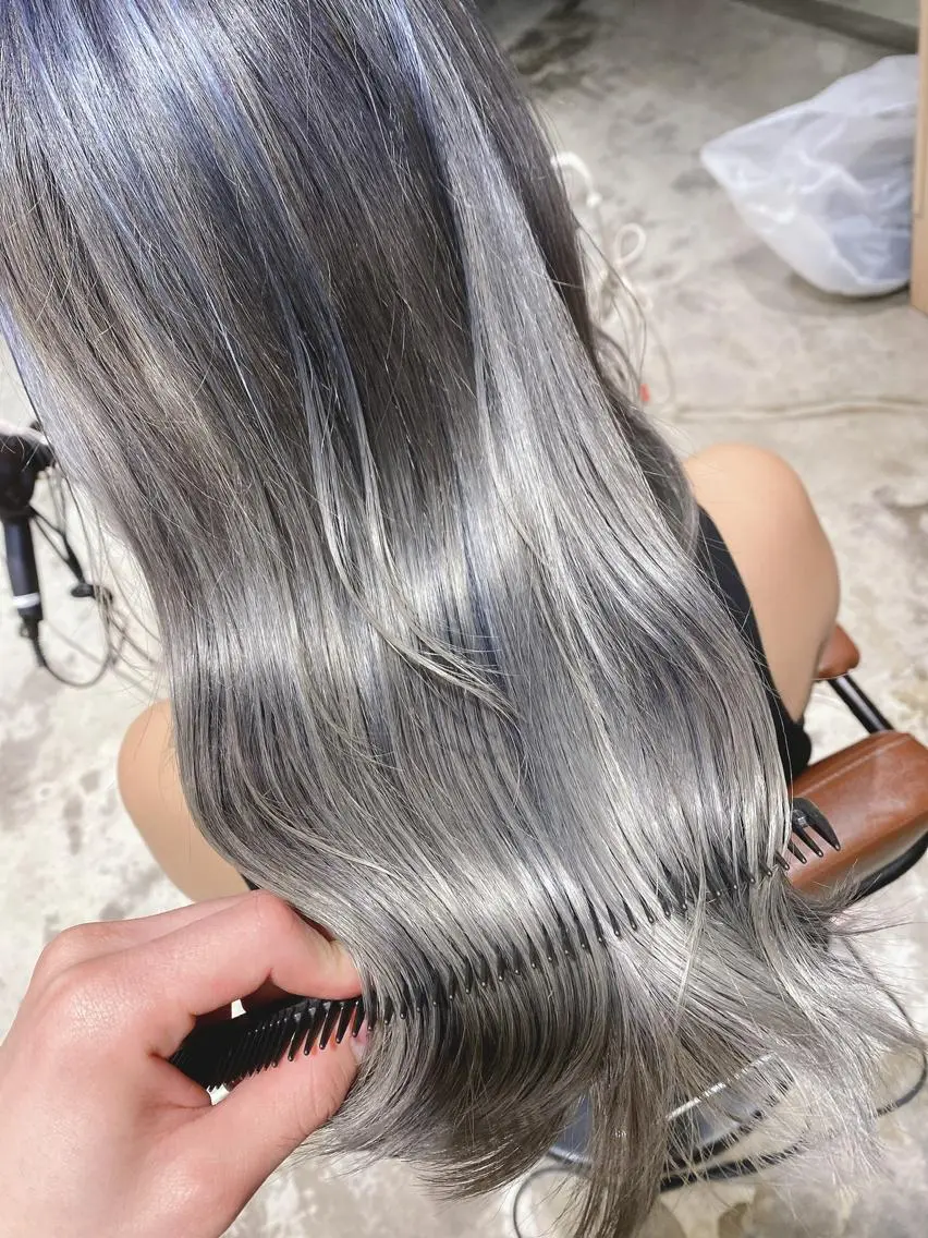 カラー ハイトーンカラー カット ヘアカラー トリートメント 顔まわりの神様✨ 透明感カラー藤嶋秀幸のヘアスタイル