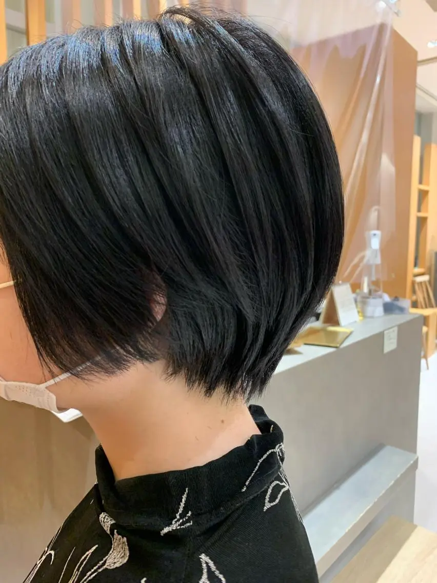 ショート ショートヘア ARMONY秋山輝也 コテ巻き風パーマ特化のヘアスタイル
