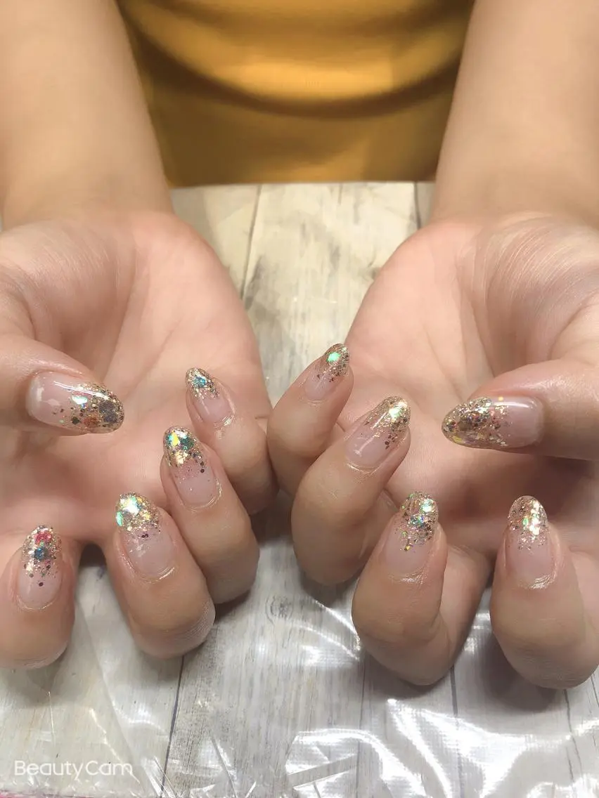 ネイル グラデーション ラメ(グリッター) ラメグラデーション ✨アン ミユ✨のネイルデザイン