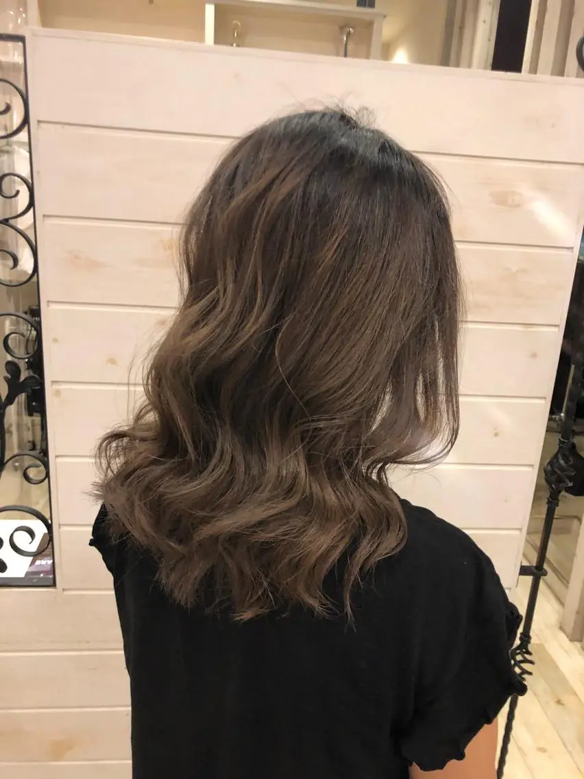 ロング カラー アッシュ ブリーチ ダブルカラー 東恩納 誠のヘアスタイル