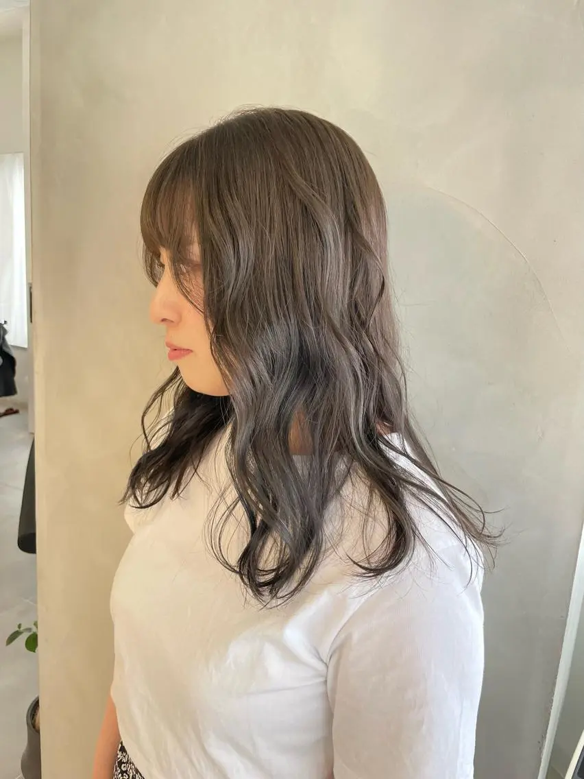 セミロング カラー 🪞透け感&韓国ヘア 🪞honokaのヘアスタイル