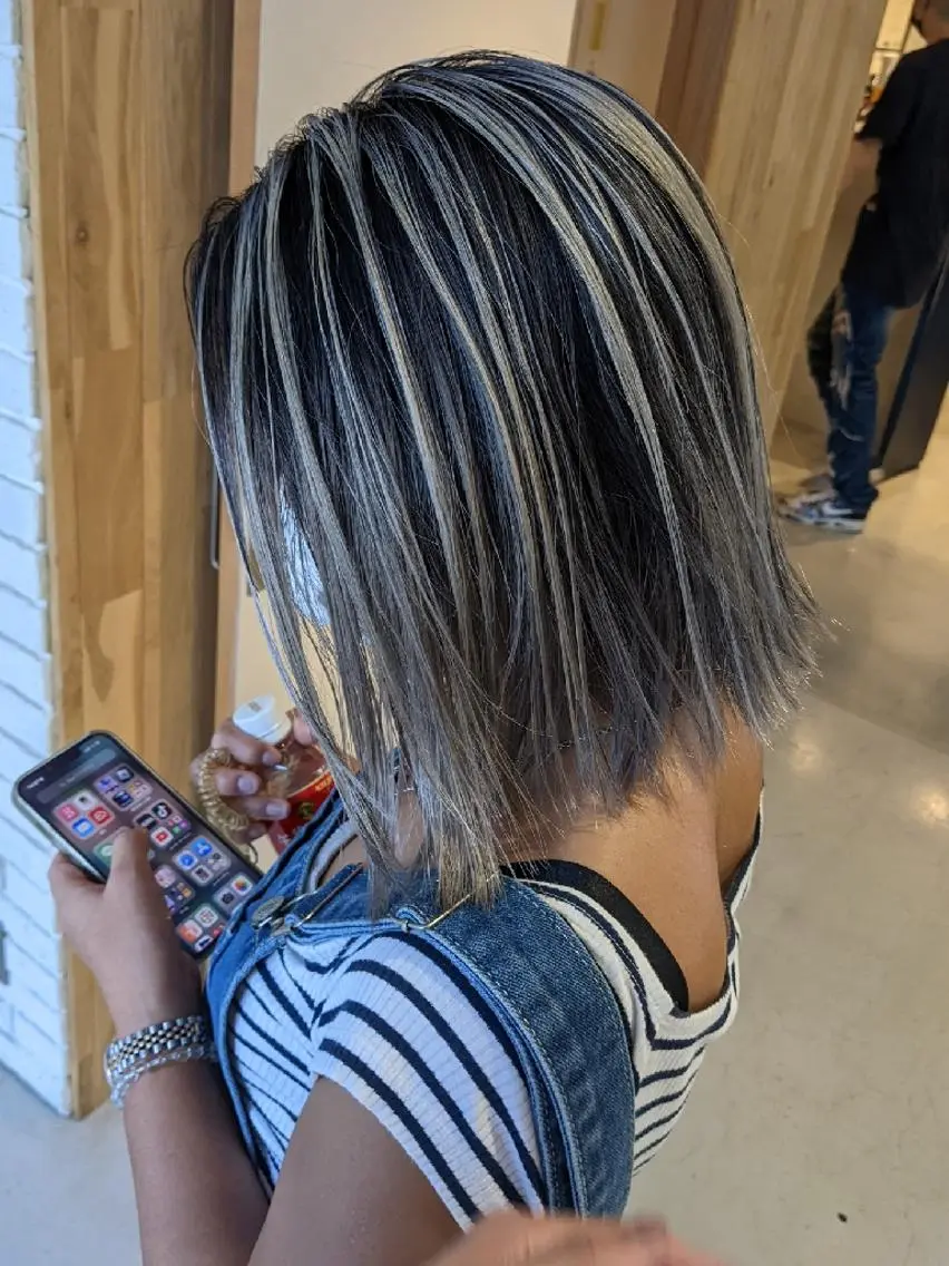 ミディアム カラー バレイヤージュ レイヤーカット カット ヘッドスパ nameless髪質 改善ブリーチ心斎橋のヘアスタイル