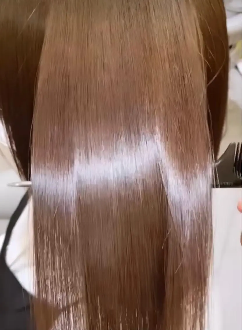 セミロング 松田 アカリのヘアスタイル