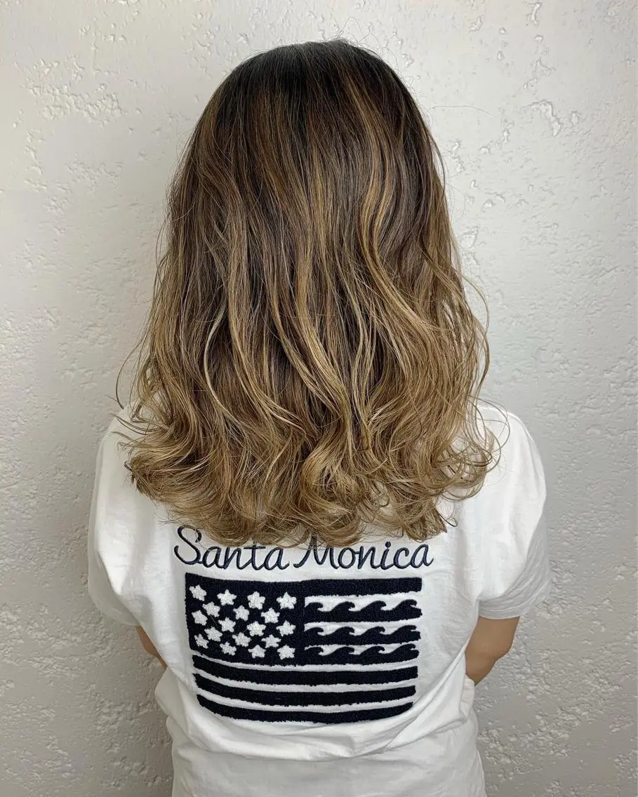 セミロング レイヤーカット boutique misakiのヘアスタイル