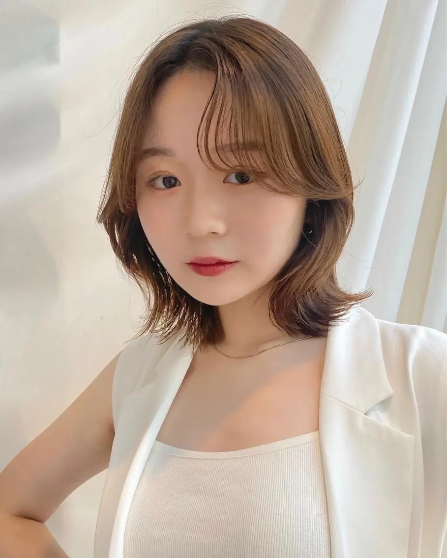 ミディアム カラー パーマ ヘアアレンジ 切りっぱなしボブ バレイヤージュ ブリーチ ケアブリーチ 透明感カラー 小野寺瑞希 /最小顔カットのヘアスタイル