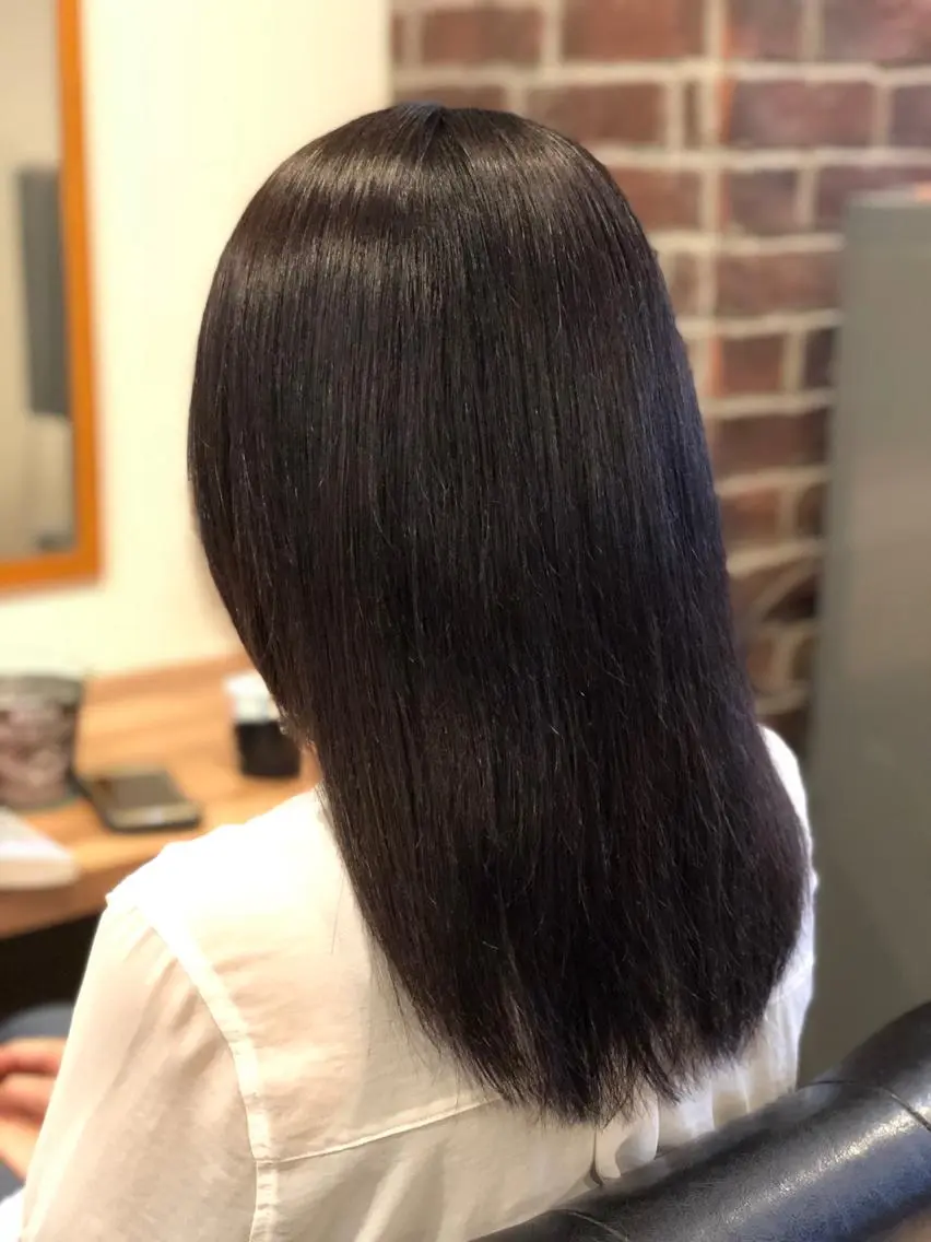 ミディアム カラー アッシュ 黒髪 ブリーチ 美髪矯正 🌈髪質改善 山下のヘアスタイル