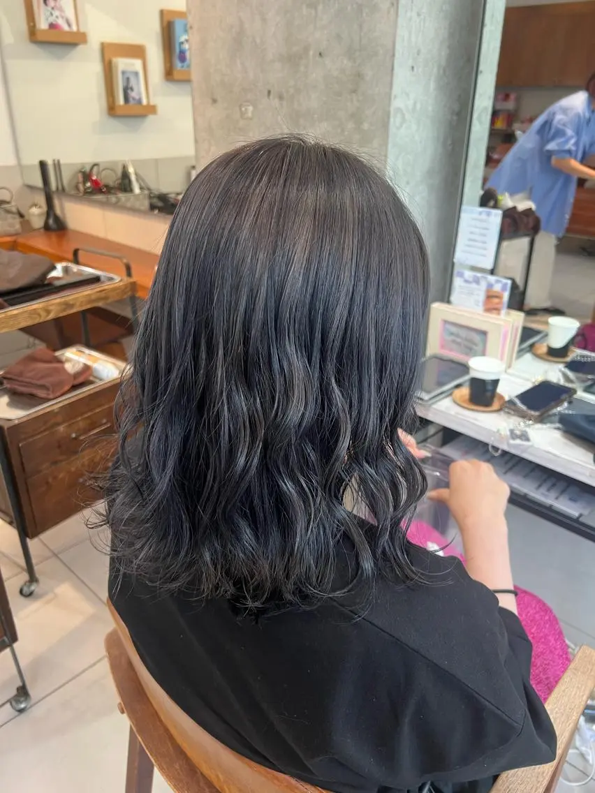 ミディアム カラー かわの ももな 💜ྀིのヘアスタイル