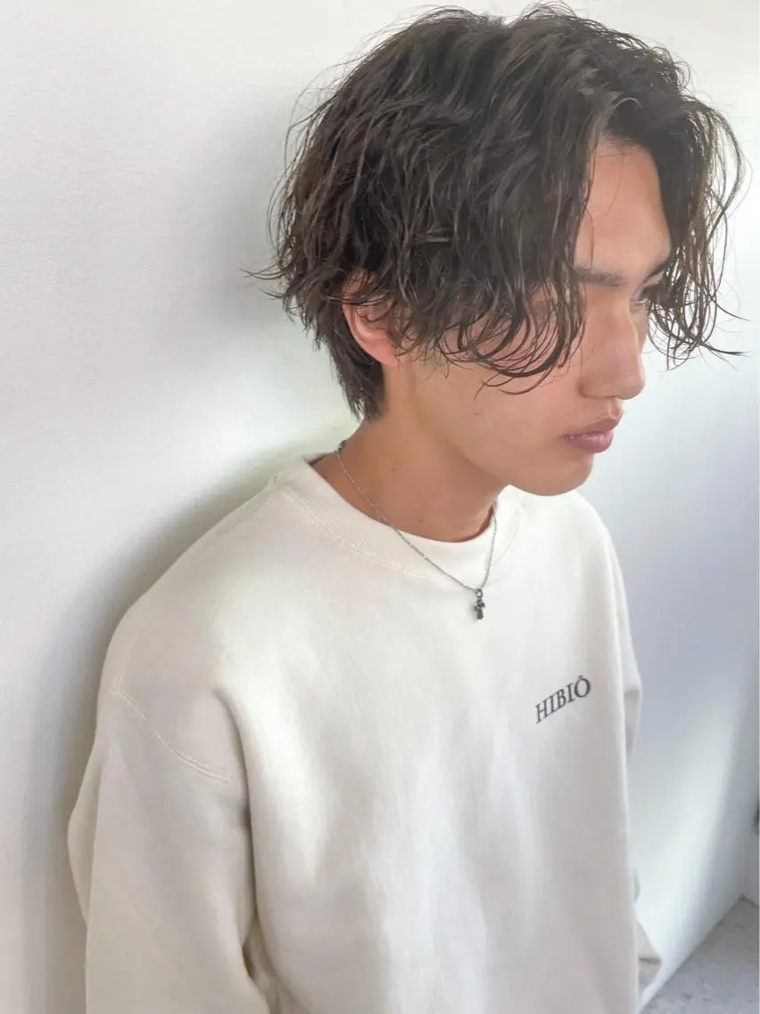 ショート パーマ メンズ メンズバレイヤージュ メンズブリーチ フェードカット メンズハイライト メンズハイトーン 🌈新田 みどり🌈のヘアスタイル