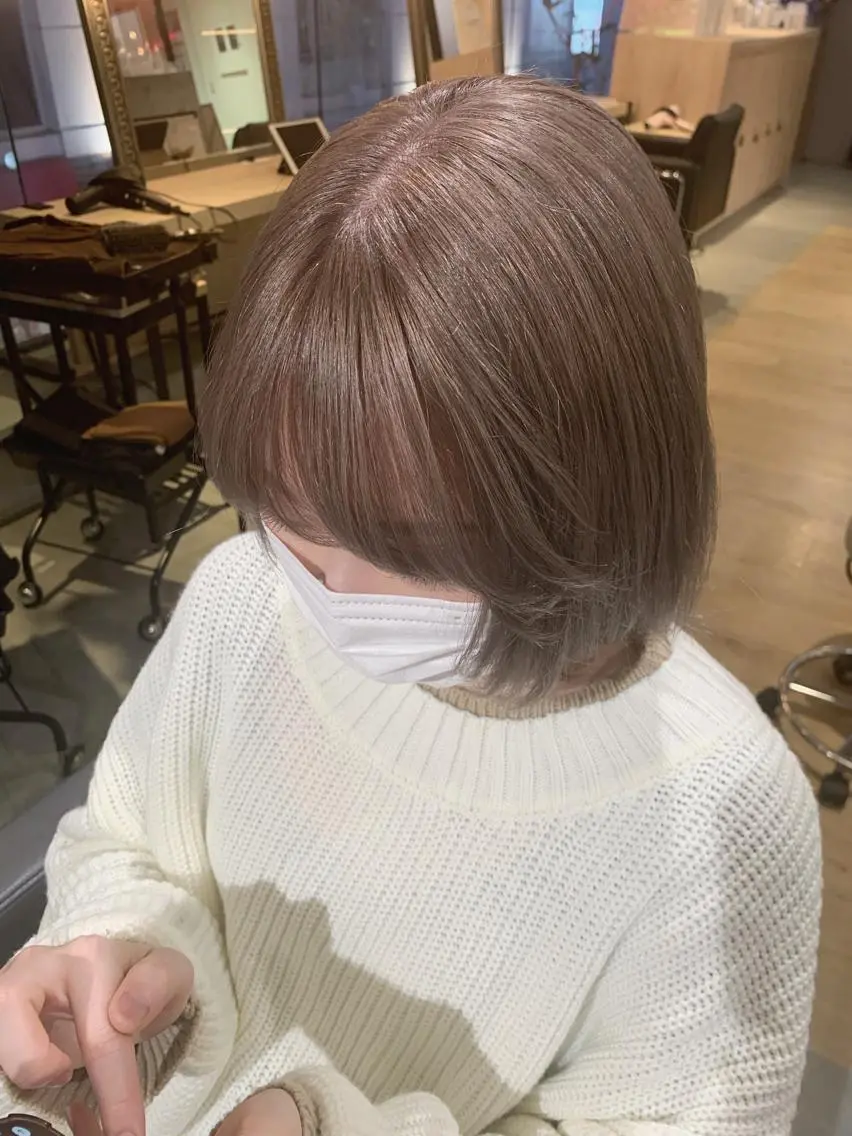 ショート カラー ベージュカラー ヘアカラー 美髪・シールエクステ ホソタニリョウコのヘアスタイル