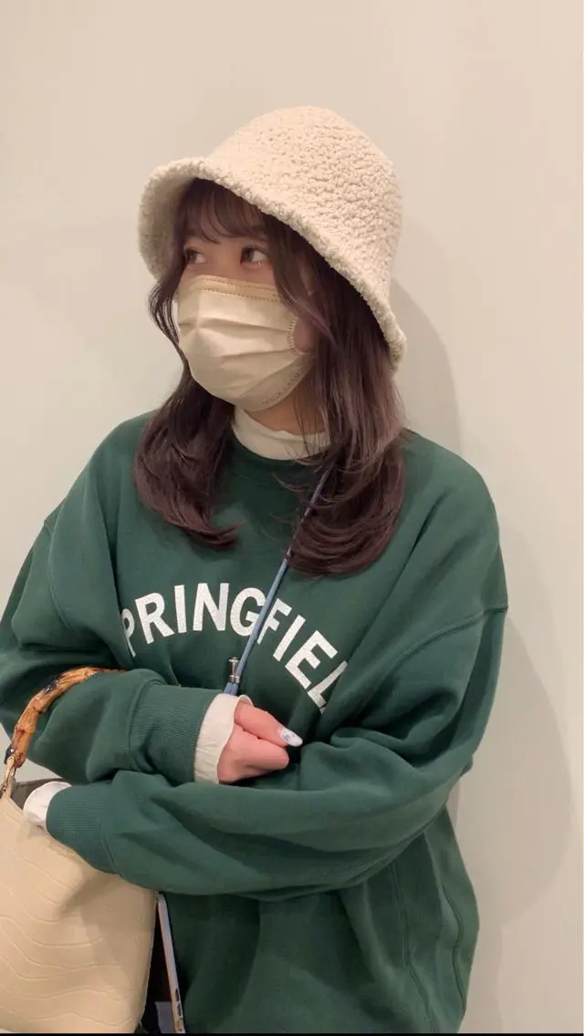 セミロング ヘアカラー 落合希 Olivebeigeのヘアスタイル