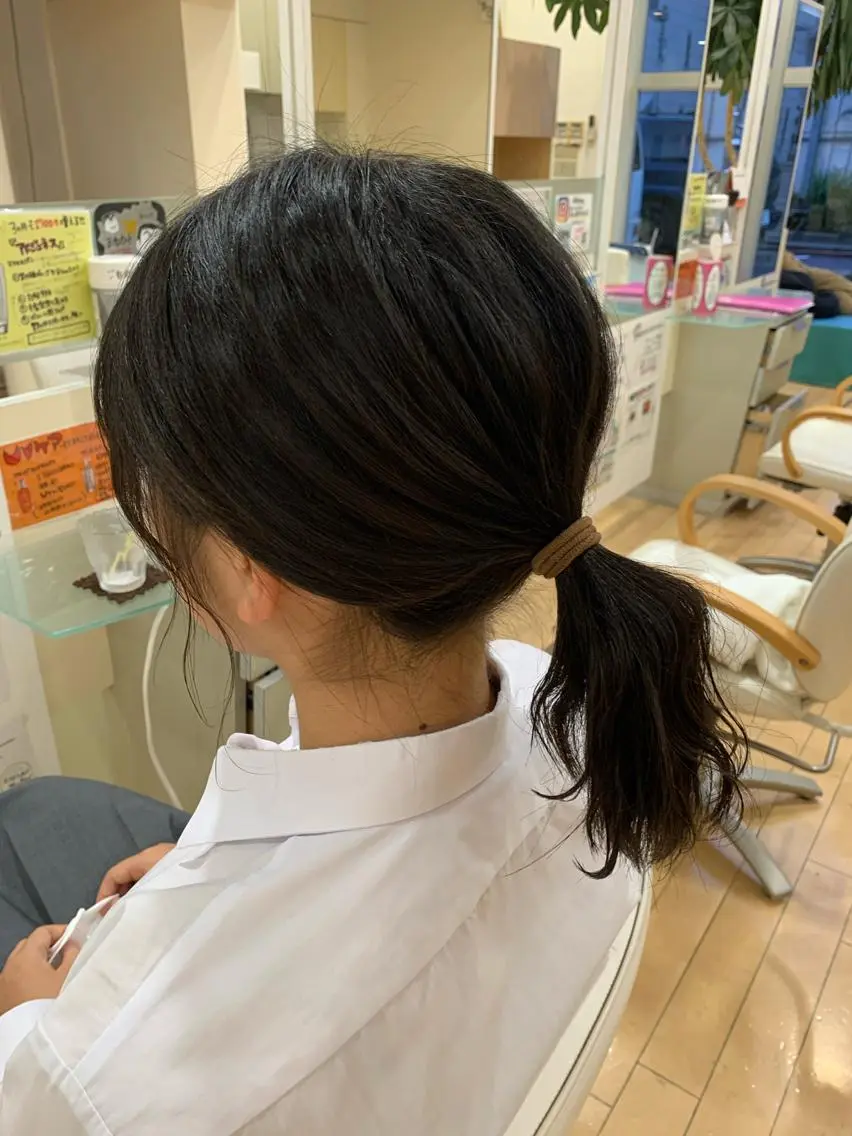 ミディアム 吉川 茉由子のヘアスタイル