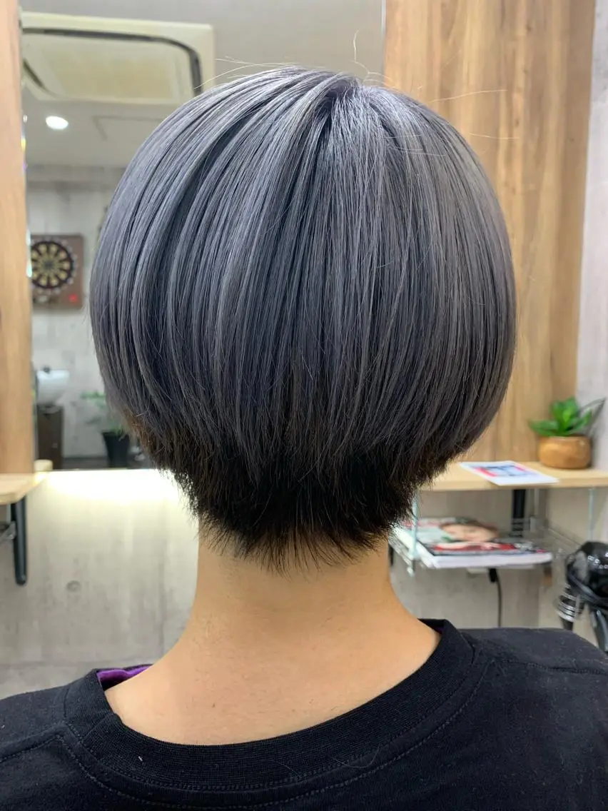 ショート カラー バレイヤージュ ブリーチ ケアブリーチ ダブルカラー グラデーションカラー memento 斎藤大覚のヘアスタイル