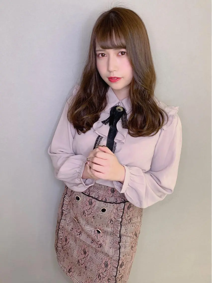 ロング 澤村 志織のヘアスタイル