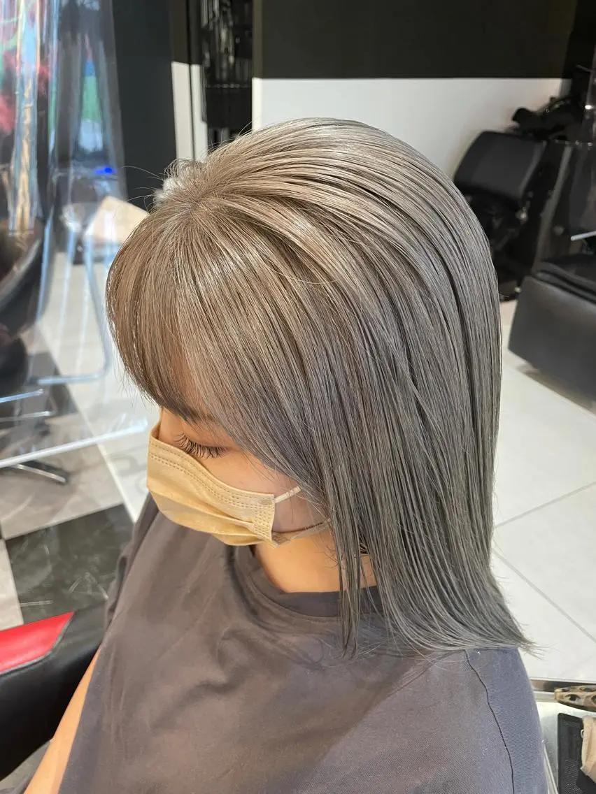 セミロング カラー ブリーチ メンズヘア特化 崎田 成人のヘアスタイル