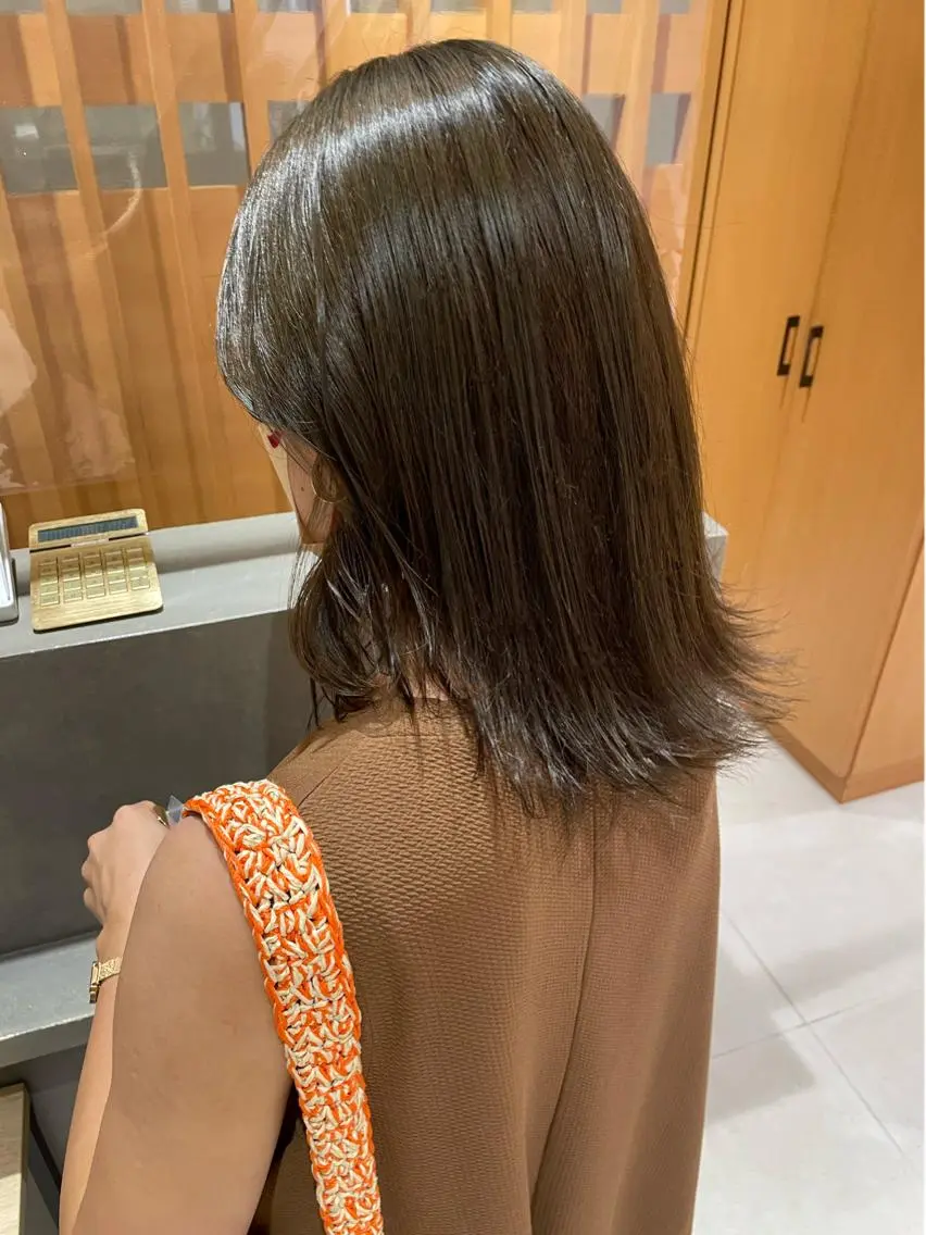 ミディアム ヘアカラー 大橋 芽衣のヘアスタイル
