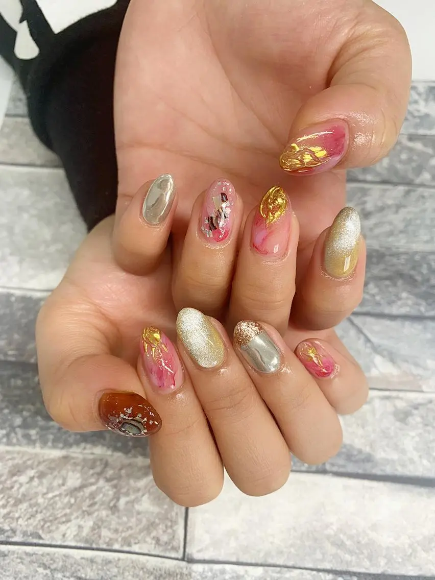 ミディアム ネイルサロンリベラ 一宮店 Shionのネイルデザイン