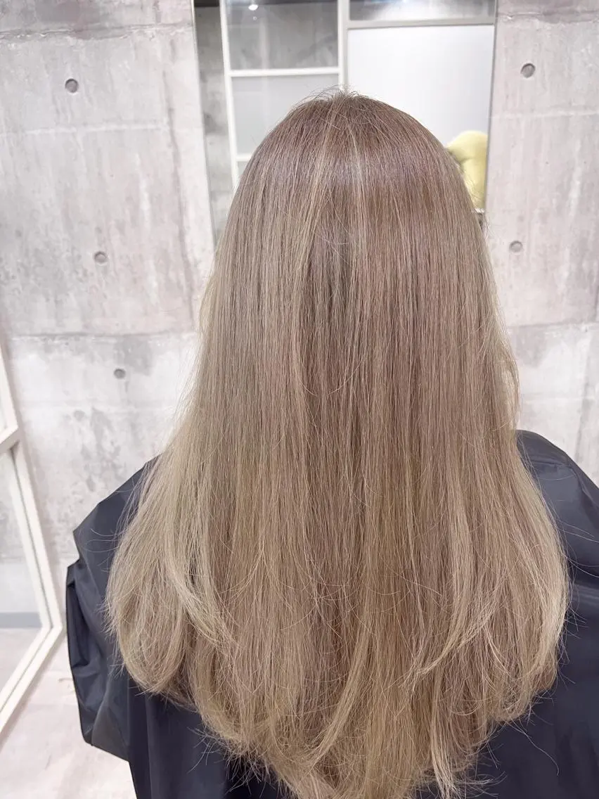 セミロング カラー カット ヘアカラー newi ナカノのヘアスタイル