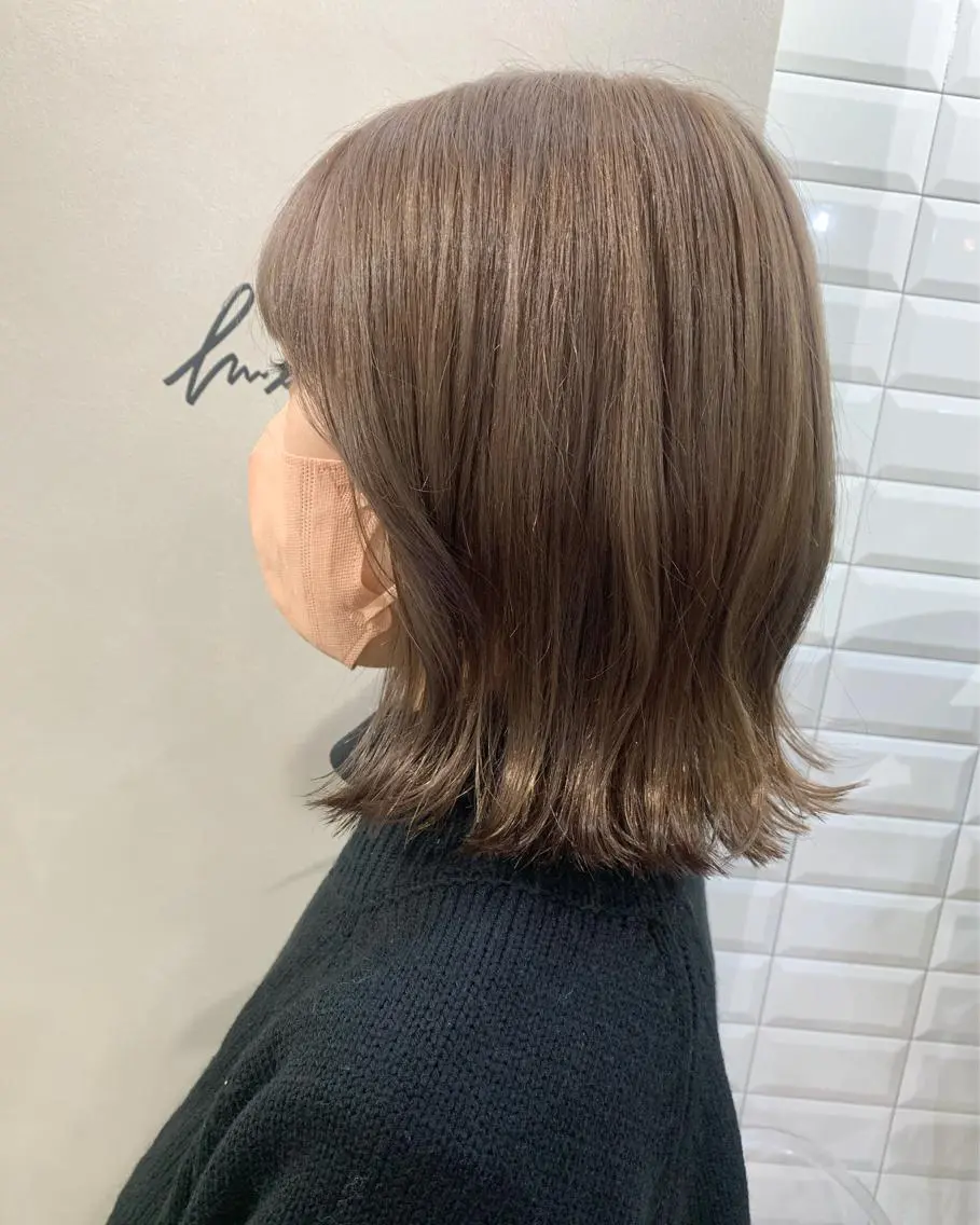 ミディアム カラー ベージュカラー ブリーチ カット ヘアカラー トリートメント hubhair レイヤー/透明感のヘアスタイル