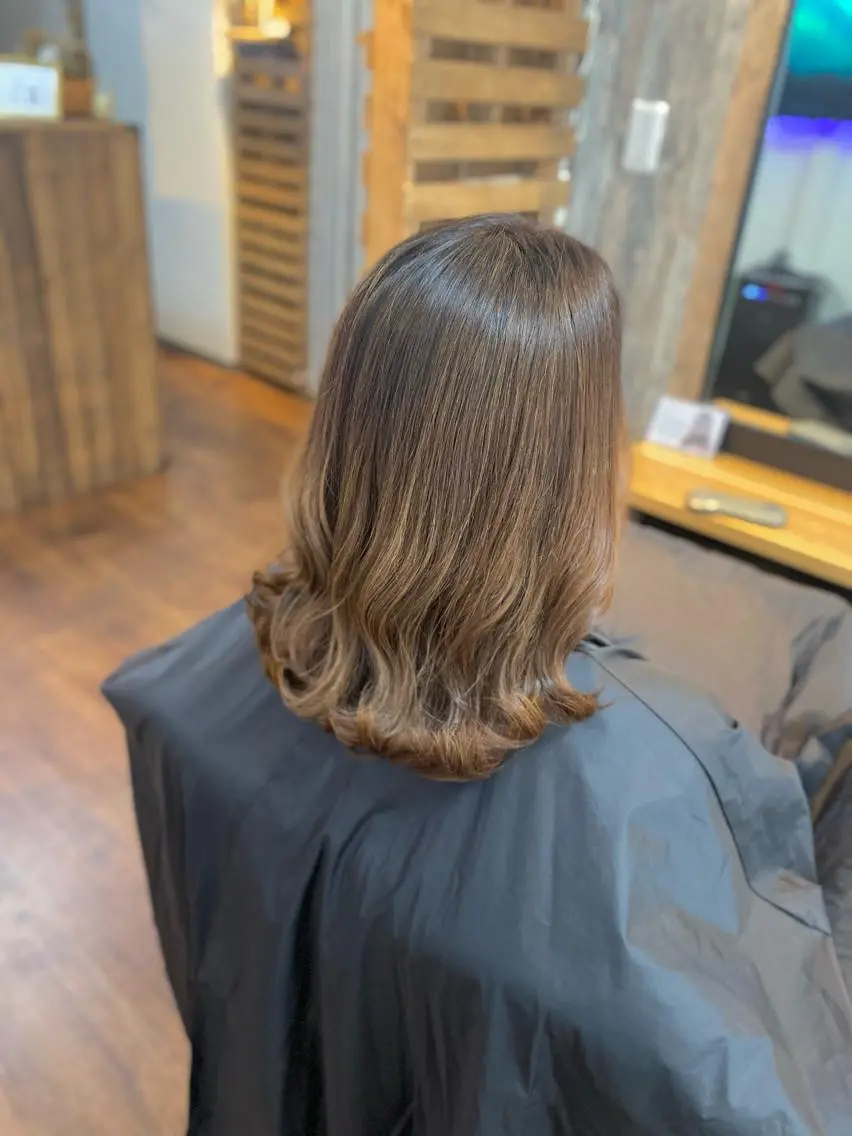 ミディアム カラー ヘアカラー Luzir⭐︎ GEN⭐︎のヘアスタイル