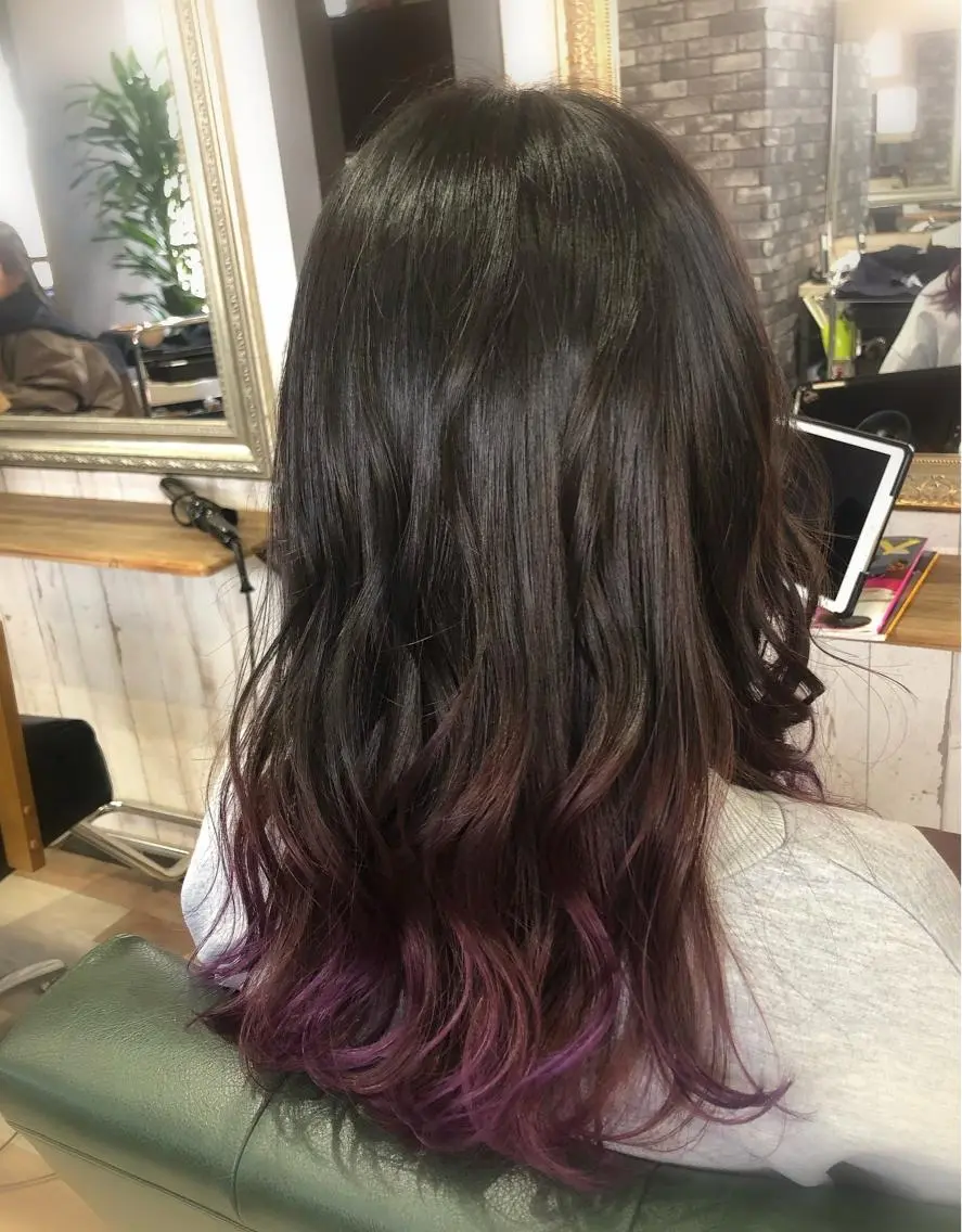 ミディアム パープルカラー ヘアカラー トリートメント 山崎 晃治のヘアスタイル
