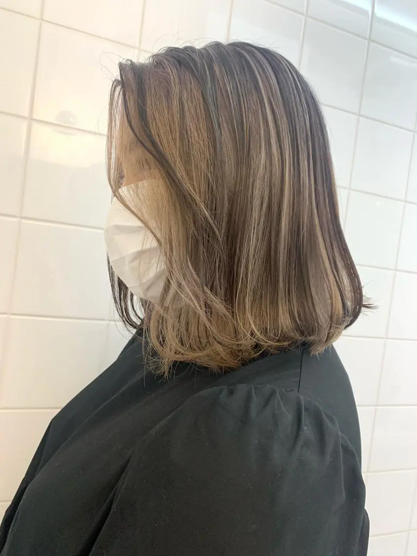 ショート カラー ヘアアレンジ 🧨ブリーチー×ボブ レイヤー💎じゅえるのヘアスタイル